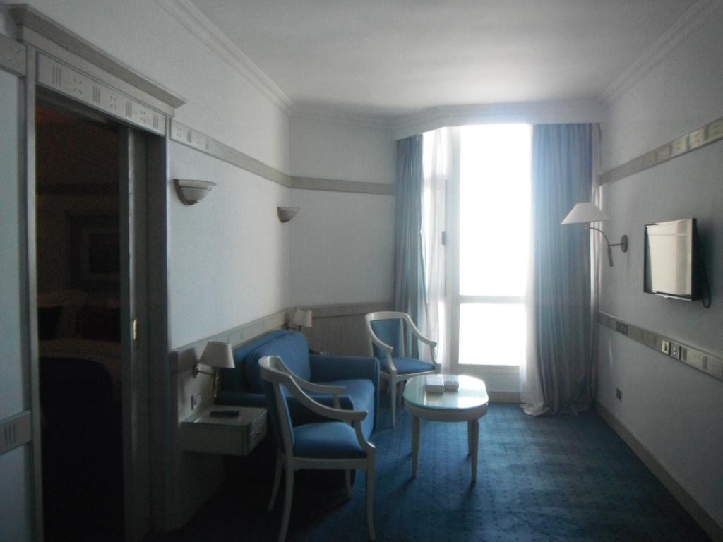 Romance Alexandria Hotel Exterior photo